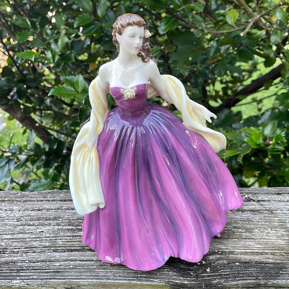 Royal Doulton “Special Celebration” HN 4234 2000